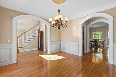 PRICE IMPROVEMENT - Welcome home to this beautifully maintained - photo 6