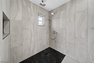 Beautifully RENOVATED 3-bedroom, 2-bath home located on an - photo 22