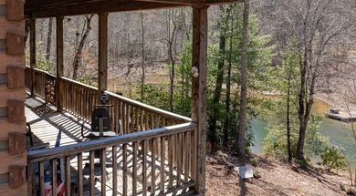 Rare Lakefront Opportunity ! Discover TWO lakefront homes on a - photo 45