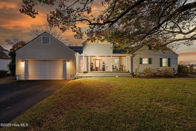 Welcome to an exceptional Neuse River retreat, just across the - photo 2