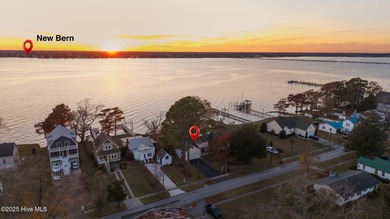 Welcome to an exceptional Neuse River retreat, just across the - photo 3
