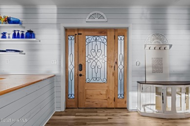 Welcome to an exceptional Neuse River retreat, just across the - photo 5