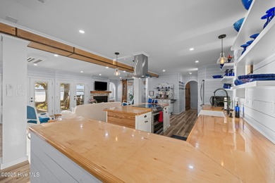 Welcome to an exceptional Neuse River retreat, just across the - photo 8