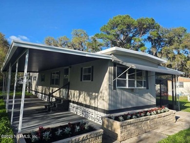 Crescent Lake - Putnam County Home For Sale in Crescent City Florida