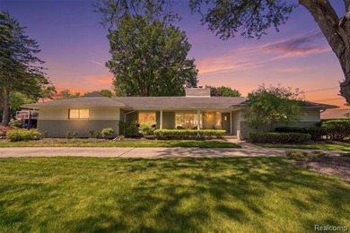 Welcome home to this stunning Bloomfield Hills ranch, where - photo 1