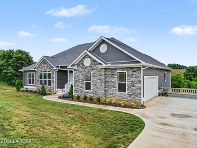 Welcome home to Eagle's View Subdivision located in Dandridge - photo 2