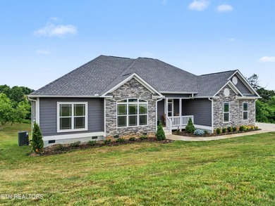 Welcome home to Eagle's View Subdivision located in Dandridge - photo 3