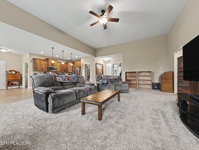 Welcome home to Eagle's View Subdivision located in Dandridge - photo 5