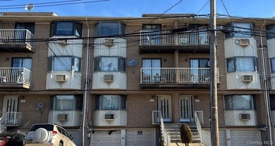 This Condo Features 1 Bedroom, Full Bath, Eat In Kitchen & 1 Car - photo 1