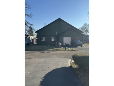 Fox River Home For Sale in Mchenry Illinois