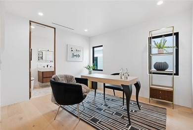 Welcome to 400 Heliotrope, a newly built Village gem ideally - photo 13