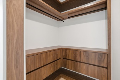 Welcome to 400 Heliotrope, a newly built Village gem ideally - photo 14