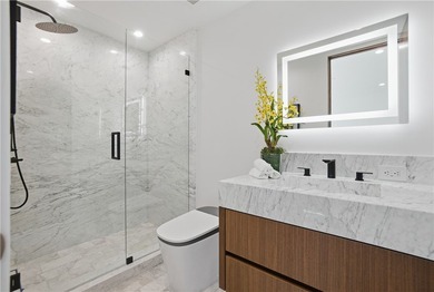 Welcome to 400 Heliotrope, a newly built Village gem ideally - photo 17