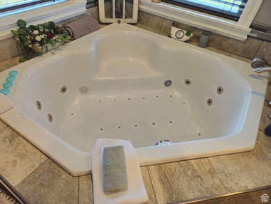 Welcome to this exceptional custom home in the beautiful - photo 19