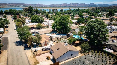 Light and bright, beautifully remodeled Lake Elsinore home - photo 27