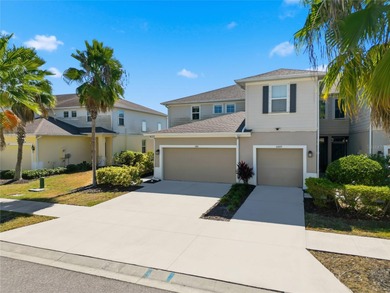 (private lake, pond, creek) Townhome/Townhouse For Sale in Riverview Florida