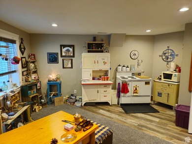 Welcome to this exceptional custom home in the beautiful - photo 50