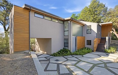 Located in the Las Cumbres community of Los Gatos, this - photo 2