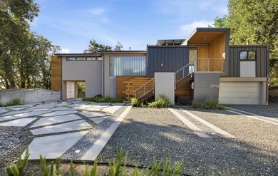 Located in the Las Cumbres community of Los Gatos, this - photo 3