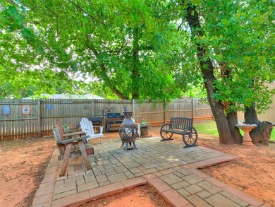 Newer HVAC and Water heater! Chickens allowed and Attwoods is 5 - photo 11