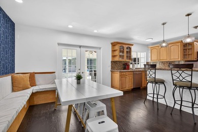 Tucked on an oversized double lot minutes from the beach, this 4 - photo 11