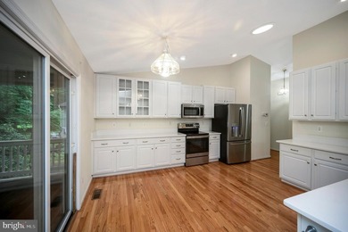 Welcome to 1011 Eastover Pkwy, where effortless one level living - photo 12