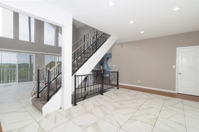 Do you want a house tour? First, Second, Third Floor! 19 - photo 13