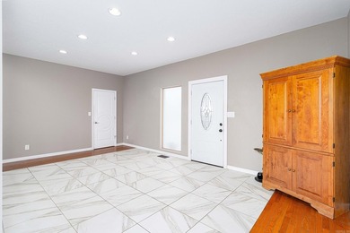 Do you want a house tour? First, Second, Third Floor! 19 - photo 14