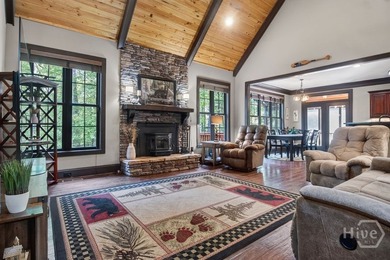 Welcome to your own private Georgia retreat. Nestled behind 600 - photo 14