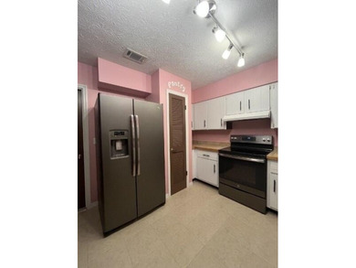 Welcome to this charming Port St. Lucie retreat! Offering rare - photo 15
