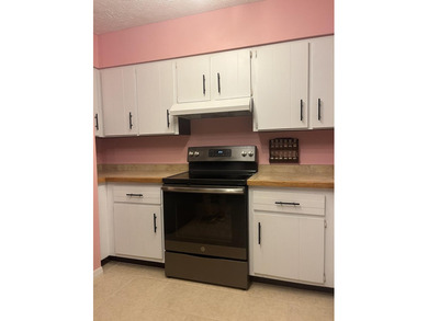 Welcome to this charming Port St. Lucie retreat! Offering rare - photo 16