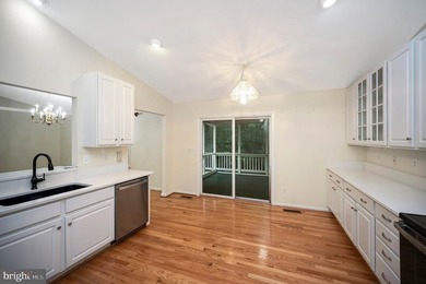 Welcome to 1011 Eastover Pkwy, where effortless one level living - photo 18
