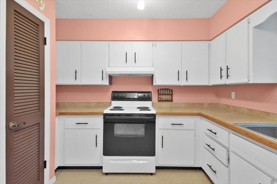 Welcome to this charming Port St. Lucie retreat! Offering rare - photo 19