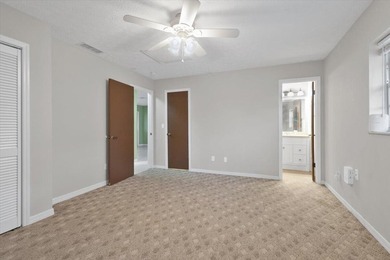 Welcome to this charming Port St. Lucie retreat! Offering rare - photo 26
