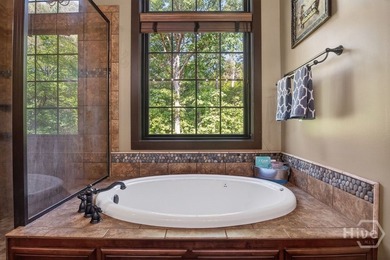 Welcome to your own private Georgia retreat. Nestled behind 600 - photo 30