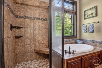 Welcome to your own private Georgia retreat. Nestled behind 600 - photo 31