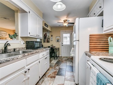 Newer HVAC and Water heater! Chickens allowed and Attwoods is 5 - photo 31