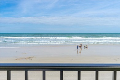 Oceanfront Perfection at the Iconic Hawaiian Inn Beach Resort - photo 32