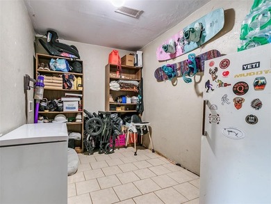 Newer HVAC and Water heater! Chickens allowed and Attwoods is 5 - photo 36