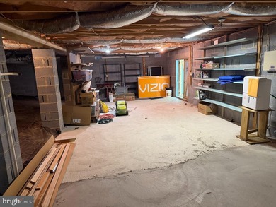 Welcome to 1011 Eastover Pkwy, where effortless one level living - photo 36