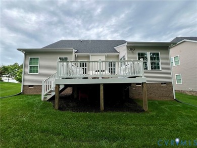 Welcome to this beautifully maintained 3-bedroom, 2.5-bath home - photo 37