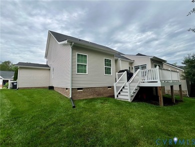 Welcome to this beautifully maintained 3-bedroom, 2.5-bath home - photo 38