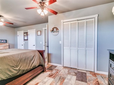 Newer HVAC and Water heater! Chickens allowed and Attwoods is 5 - photo 43