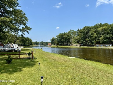 (private lake, pond, creek) Home For Sale in Milford Pennsylvania