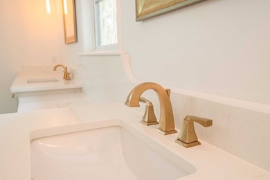 Quiet lakefront living with style: This midcentury modern ranch - photo 52