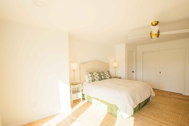 Quiet lakefront living with style: This midcentury modern ranch - photo 57