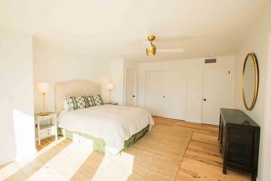 Quiet lakefront living with style: This midcentury modern ranch - photo 59