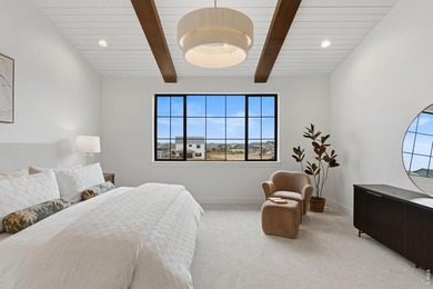 Wake up to foothill views and the calm of a canal just beyond - photo 31