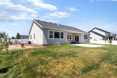 ***OPEN HOUSE SAT 7/25 1-3P*** Welcome home to this spacious - photo 32