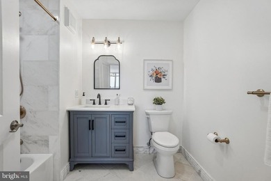 A picture-perfect 2026 remodel of a two-bedroom - photo 10
